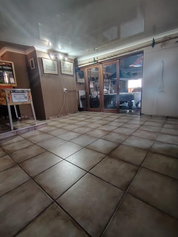 4 Bedroom Property for Sale in Vaalpark Free State